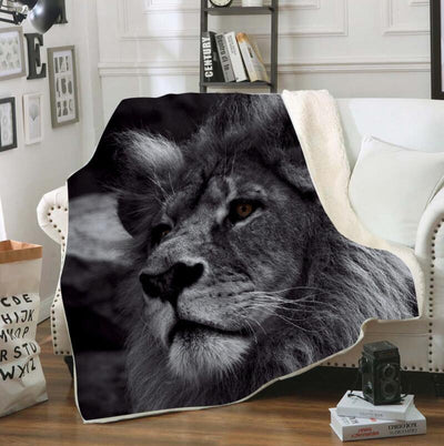 blanket lion black and white ambiance