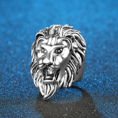 Ring lion's head