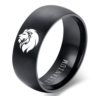 ring in stainless steel with lion and titatium engraving